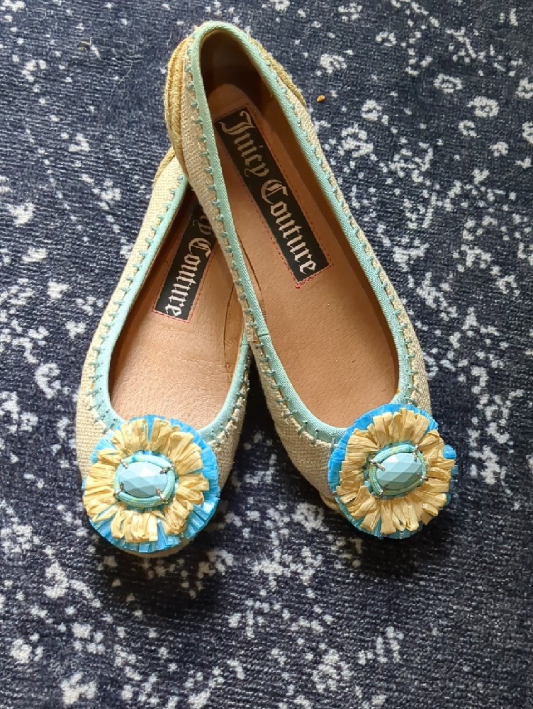 Juicy Couture Blue Trim Floral Raffia Ballet Flats -